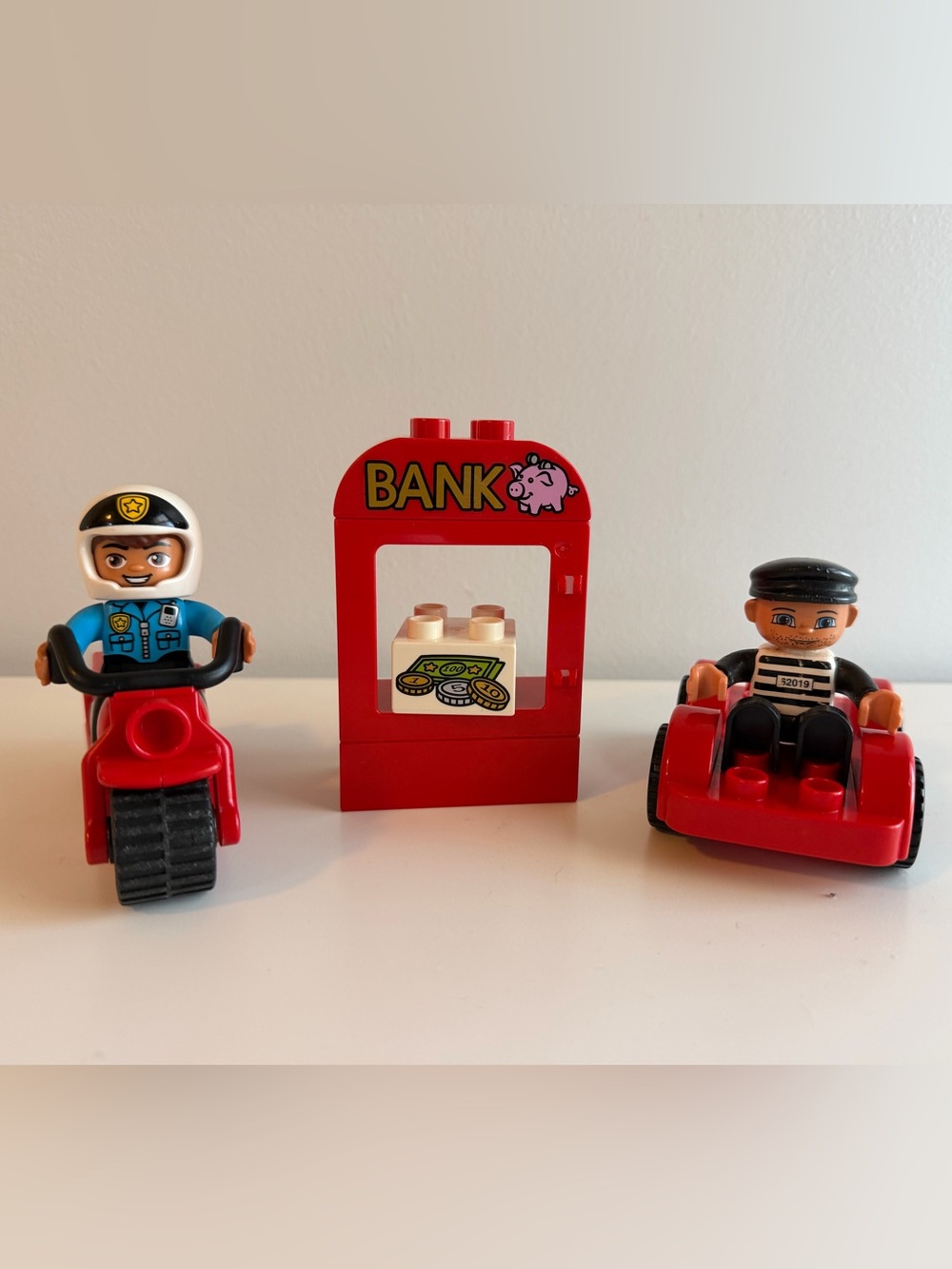 (❤️ $4 when you bundle) Duplo* Cops & Robbers - Bank